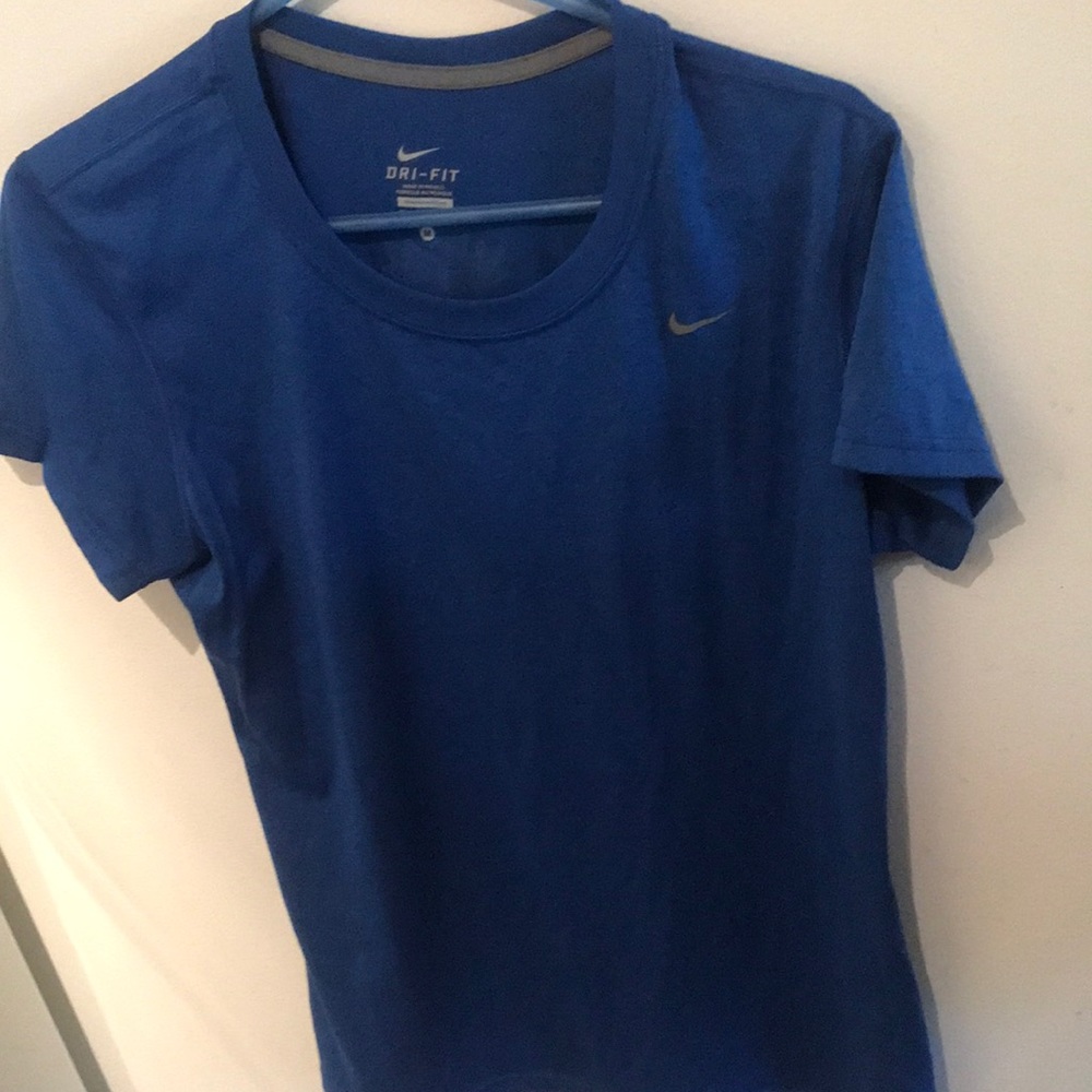 Nike Dry Fit dark blue athletic tee Canada Hockey Patch on back